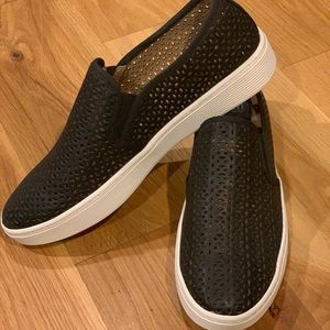 Sofft Sneaker, Size 10/Black BRAND NEW